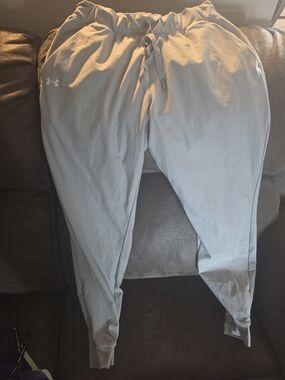 Under Armour Light Gray Athletic Joggers